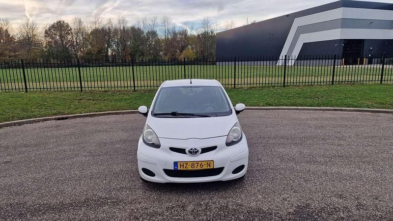 Occasion Toyota Aygo 68 PK (50 kW) 2009 Wit Hatchback