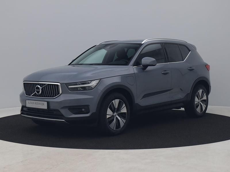 Grijs Gebruikt 2020 Volvo XC40 Momentum SUV | € 28.400 (Super prijs) - Afbeelding 1/4