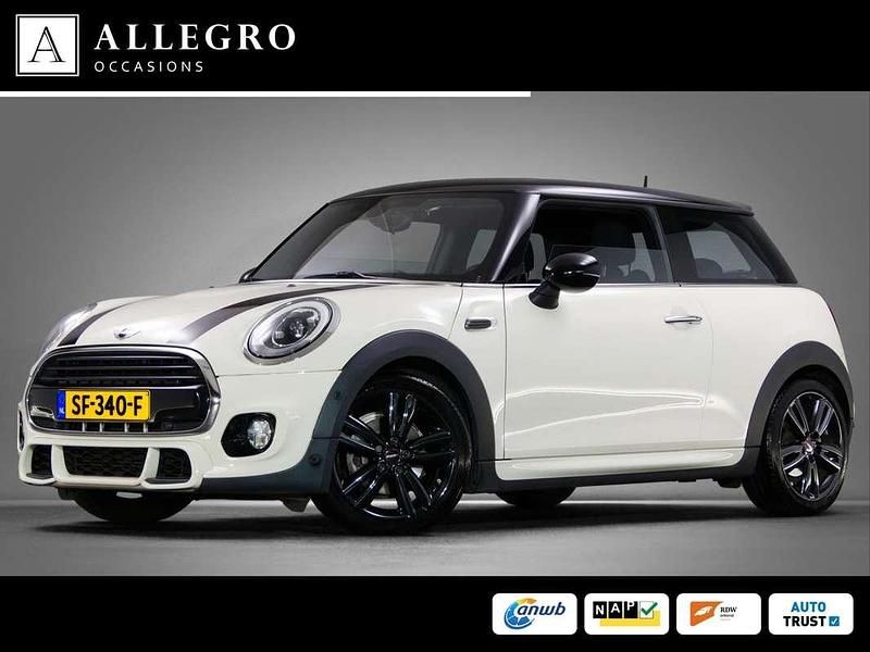 Occasion Mini Cooper Business 136 PK (100 kW) 2018 Wit Hatchback