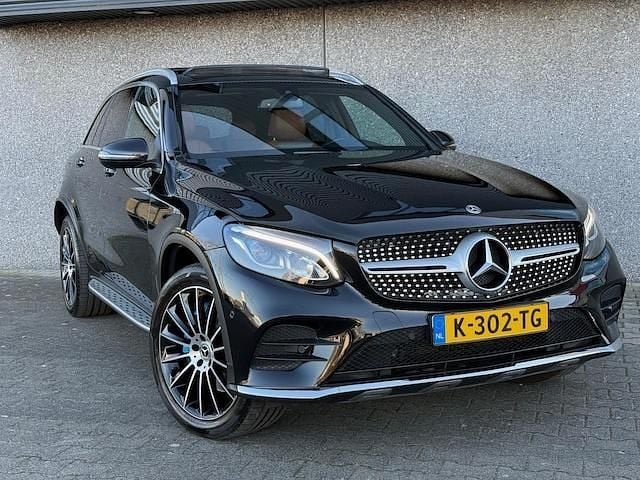 Occasion Mercedes GLC350 AMG 211 PK (155 kW) 2017 Zwart, metallic lak SUV