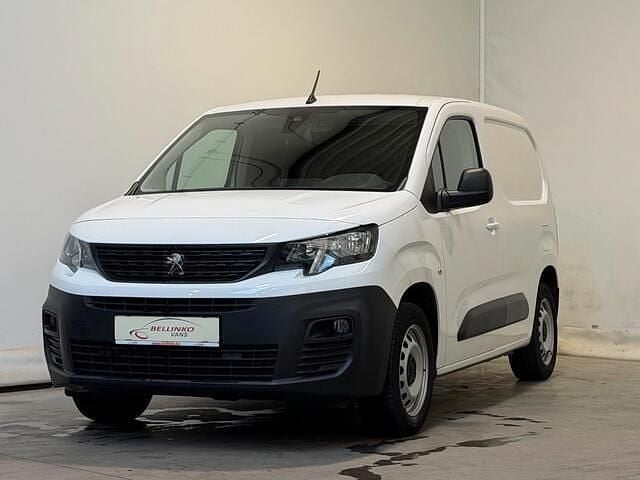 Wit Gebruikt 2021 Peugeot Partner MPV | € 18.750 (Goede deal) - Afbeelding 1/4