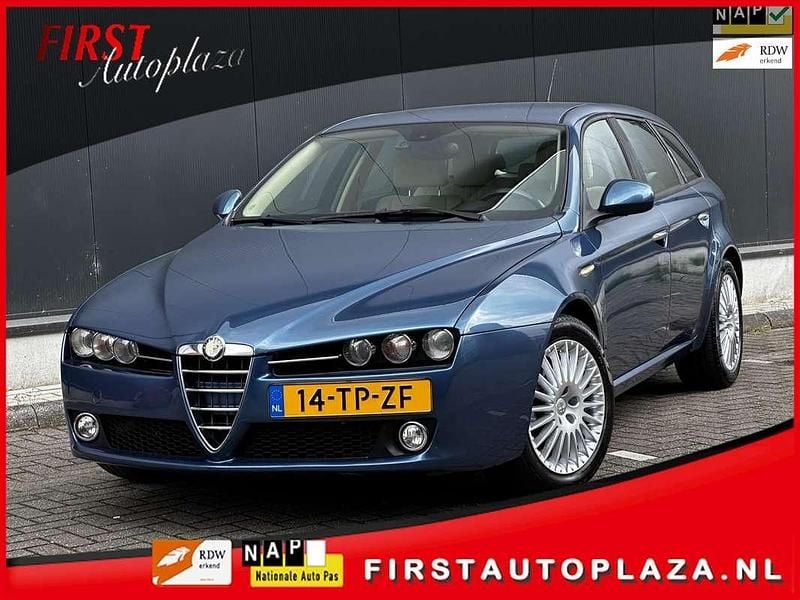 Blauw Gebruikt 2007 Alfa Romeo 159 Distinctive Stationwagen | € 2.999 (Eerlijke prijs) - Afbeelding 1/4