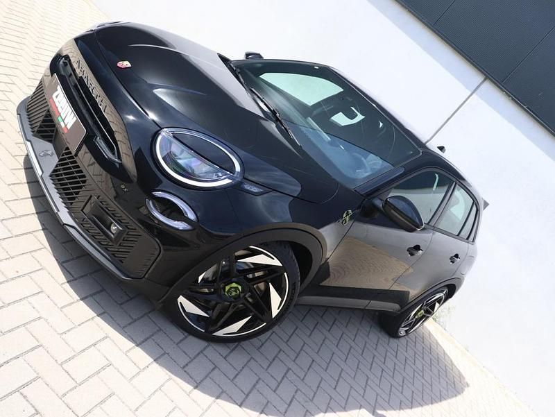 Nieuw Abarth 600e Turismo 236 kW (322 PK) 2025 Zwart SUV
