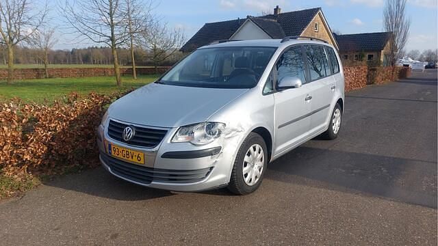 Occasion VW Touran 140 PK (102 kW) 2008 Grijs (metallic) MPV