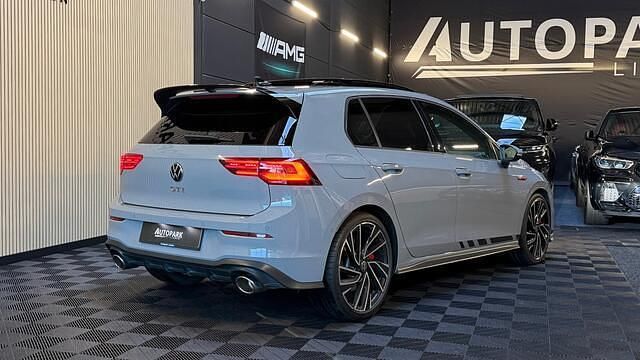 Occasion VW Golf VIII GTI 301 PK (221 kW) 2022 Grijs Hatchback