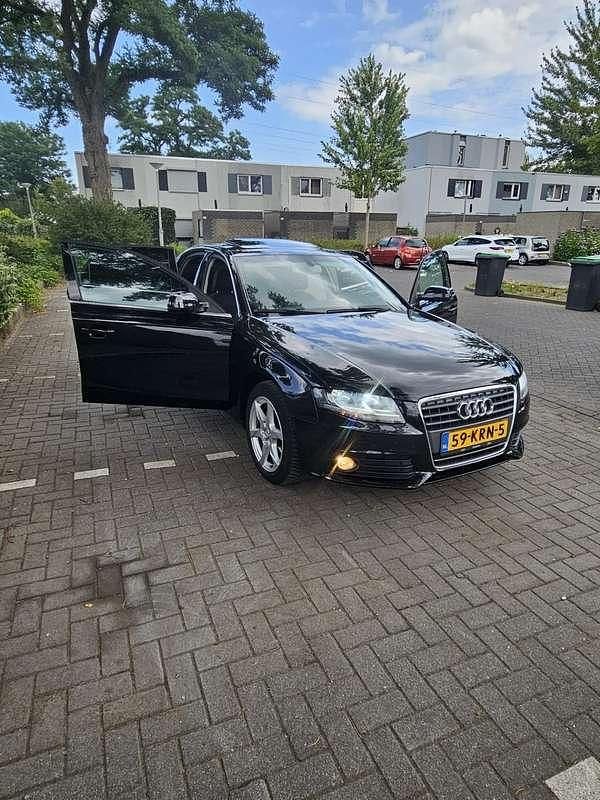 Gebruikt 2010 Audi A4 Attraction Sedan | € 6.500 (Eerlijke prijs) - Afbeelding 1/4