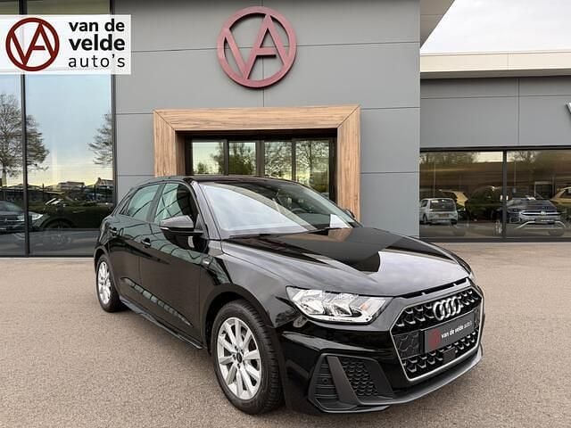 Hatchback Gebruikt 2024 Audi A1 Sportback S-Line Hatchback | € 28.445 (Eerlijke prijs) - Afbeelding 1/4