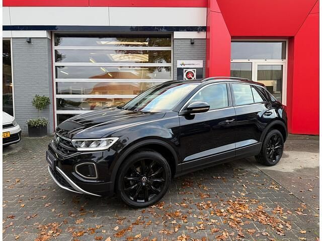 Zwart Gebruikt 2022 VW T-Roc Business SUV | € 26.400 (Eerlijke prijs) - Afbeelding 1/4