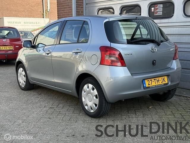 Occasion Toyota Yaris Sol 87 PK (63 kW) 2006 Grijs Hatchback