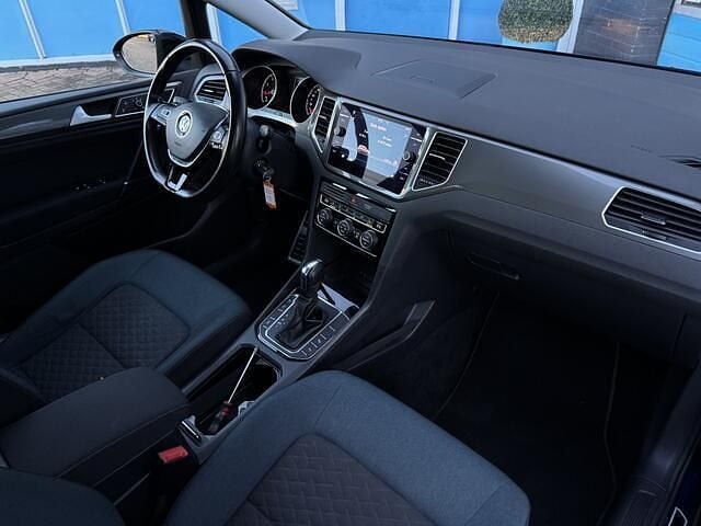 Occasion VW Golf Sportsvan Highline 150 PK (110 kW) 2020 Blauw MPV