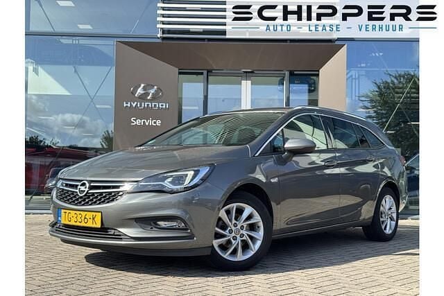 Grijs Gebruikt 2018 Opel Astra Innovation Stationwagen | € 10.900 (Eerlijke prijs) - Afbeelding 1/4