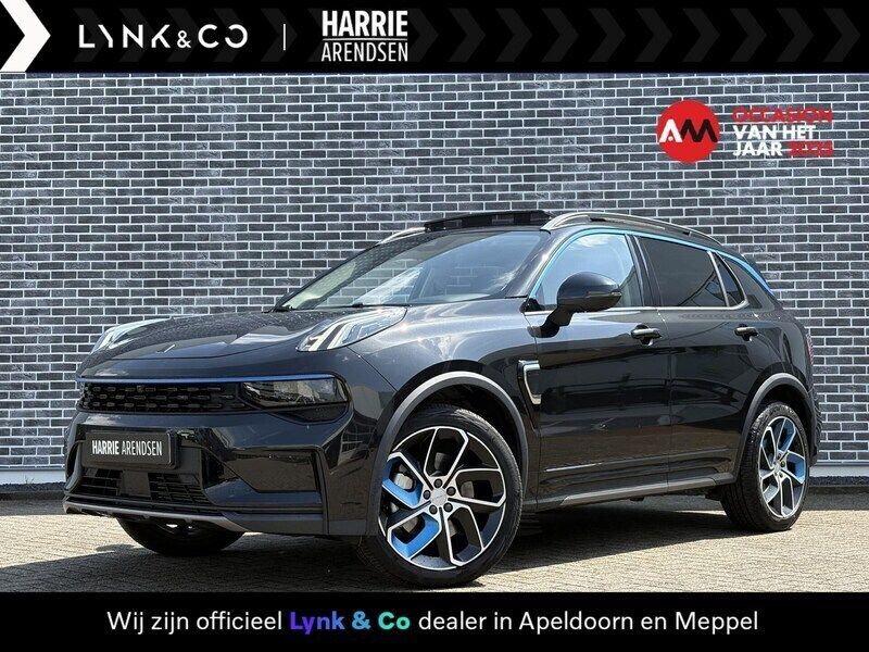 Zwart Gebruikt 2022 Lynk & Co 01 SUV | € 25.399 (Eerlijke prijs) - Afbeelding 1/4