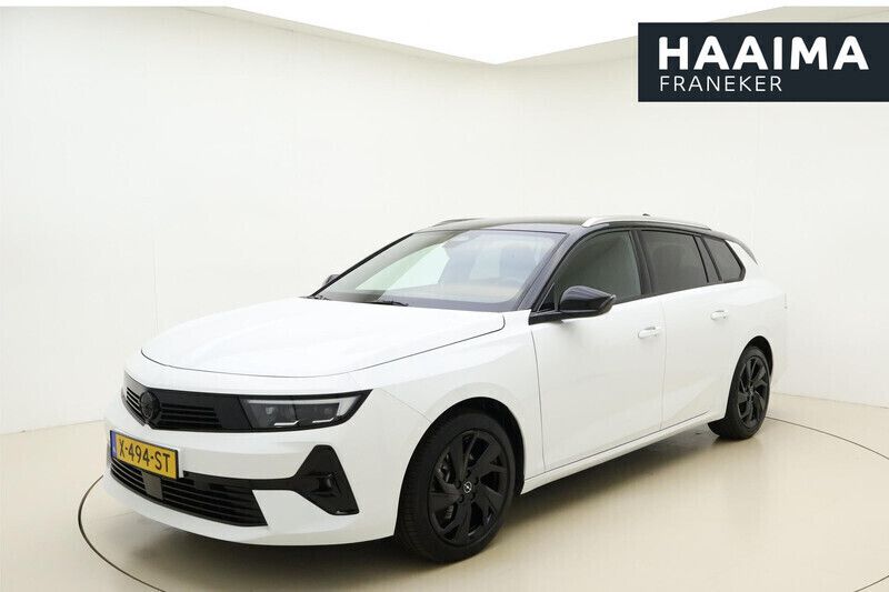 Wit Gebruikt 2024 Opel Astra Stationwagen | € 27.145 (Eerlijke prijs) - Afbeelding 1/4