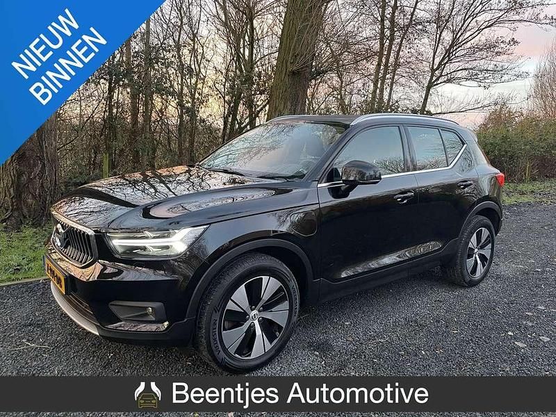 Zwart Occasion 2021 Volvo XC40 Inscription SUV | € 25.895 (Super prijs) - Afbeelding 1/4