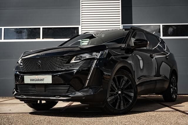 Zwart Gebruikt 2024 Peugeot 5008 GT MPV | € 32.899 (Eerlijke prijs) - Afbeelding 1/4