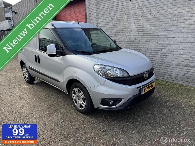 Geel Occasion 2015 Fiat Doblò MPV | € 4.945 (Eerlijke prijs) - Afbeelding 1/4