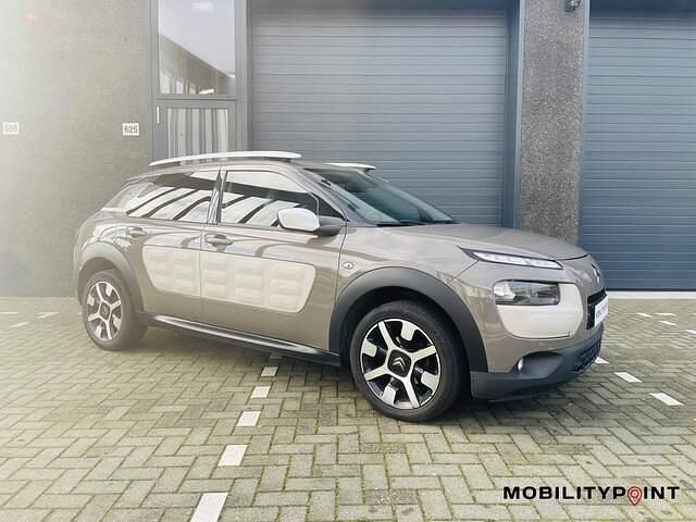 Occasion Citroën C4 Shine 82 PK (60 kW) 2014 Bruin SUV