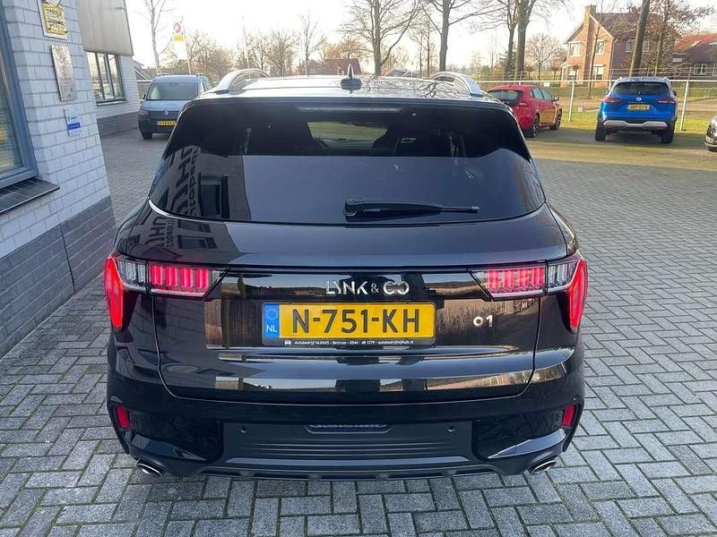 Occasion Lynk & Co 01 179 PK (131 kW) 2021 Zwart (metallic) SUV