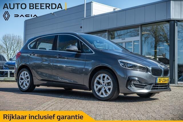 Grijs Gebruikt 2019 BMW 218 Executive Stationwagen | € 21.790 (Eerlijke prijs) - Afbeelding 1/4