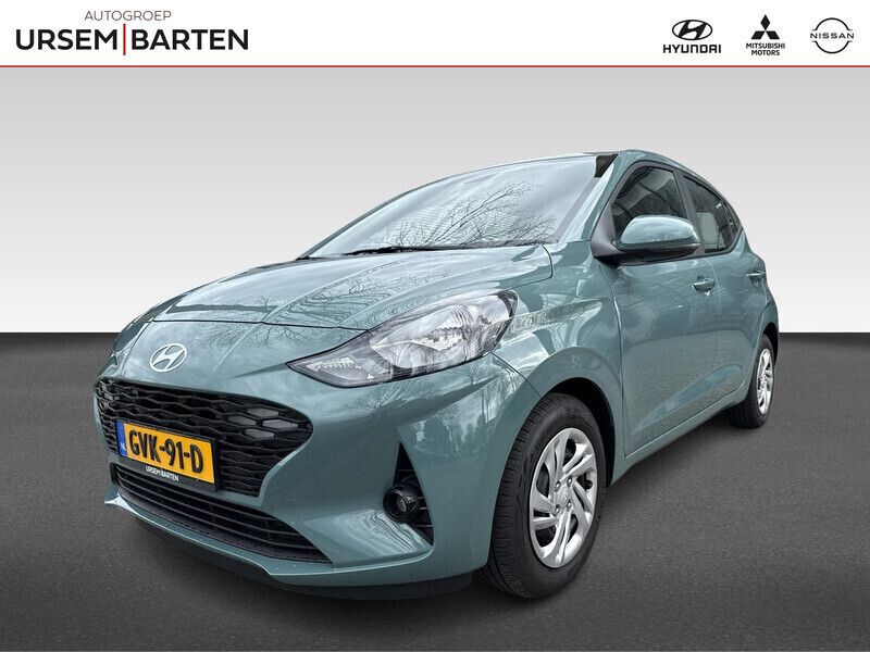 Groen Gebruikt 2025 Hyundai i10 Comfort Hatchback | € 20.430 (Eerlijke prijs) - Afbeelding 1/4