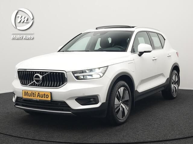 Wit Gebruikt 2021 Volvo XC40 Inscription SUV | € 31.930 (Goede deal) - Afbeelding 1/4
