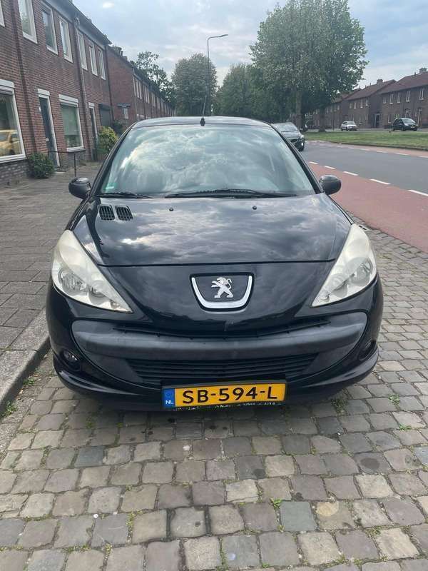 Zwart Gebruikt 2011 Peugeot 206 Sportium Hatchback | € 1.700 (Goede deal) - Afbeelding 1/4