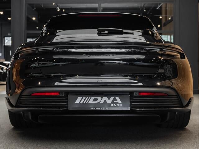 Occasion Porsche Taycan Sport Turismo 439 kW (598 PK) 2023 Zwart Stationwagen