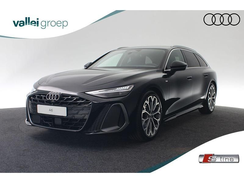 Groen Gebruikt 2025 Audi A6 Advanced Stationwagen | € 69.900 - Afbeelding 1/4