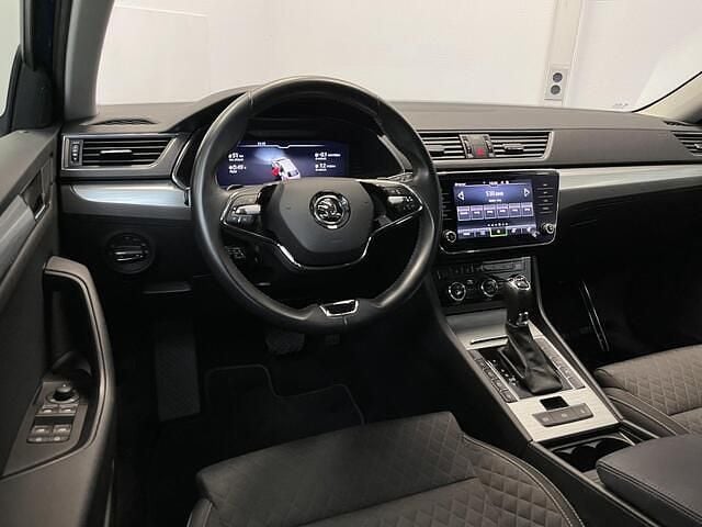 Occasion Skoda Superb Business Line 218 PK (160 kW) 2020 Blauw Stationwagen