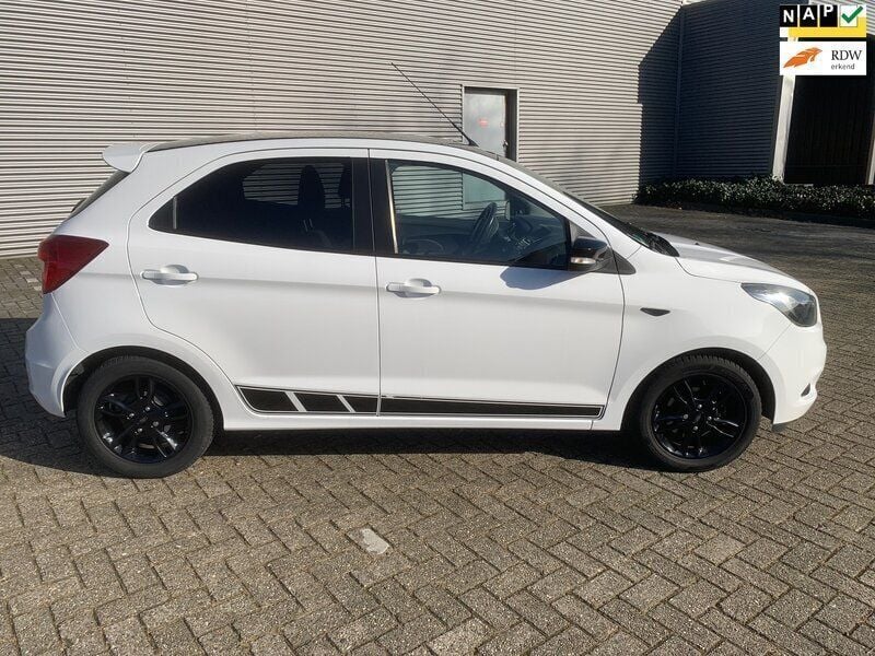 Wit Gebruikt 2018 Ford Ka Trend Hatchback | € 9.750 (Eerlijke prijs) - Afbeelding 1/4