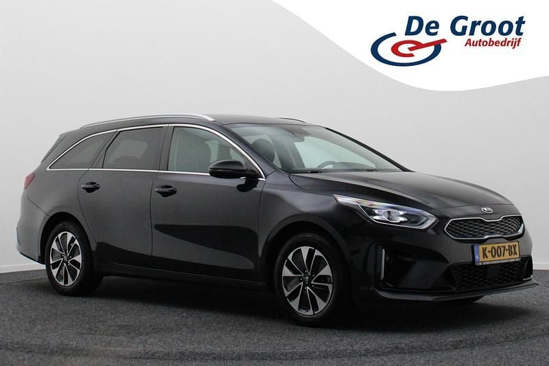 Zwart Occasion 2020 Kia Ceed Hatchback | € 16.950 (Goede deal) - Afbeelding 1/4