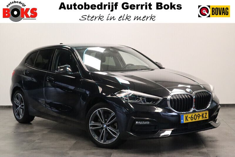 Zwart Gebruikt 2021 BMW 118 Executive Hatchback | € 26.545 - Afbeelding 1/3