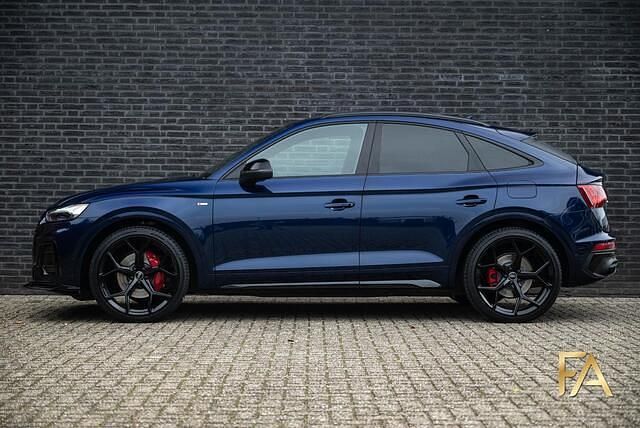 Occasion Audi Q5 Sportback Competition 367 PK (269 kW) 2022 Blauw (metallic) SUV