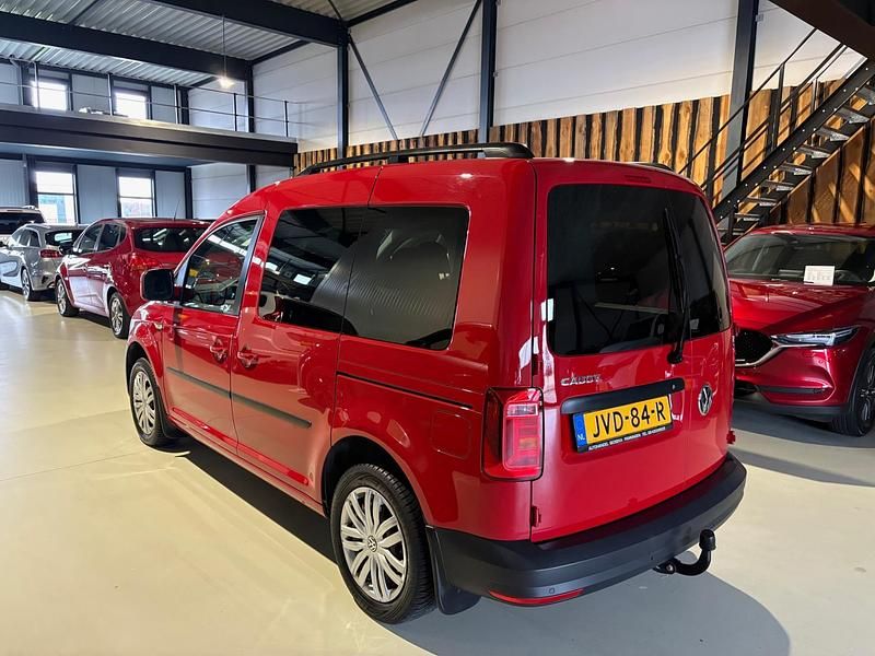 Occasion VW Caddy Trendline 131 PK (96 kW) 2018 Rood MPV