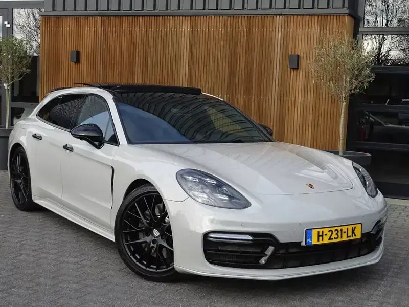 Gebruikt 2018 Porsche Panamera Sport Turismo Sedan | € 59.995 (Iets duurder) - Afbeelding 1/4
