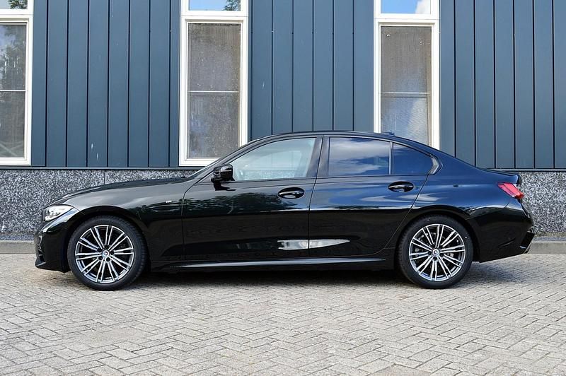 Occasion BMW 320 M Sport 184 PK (135 kW) 2022 Zwart Sedan
