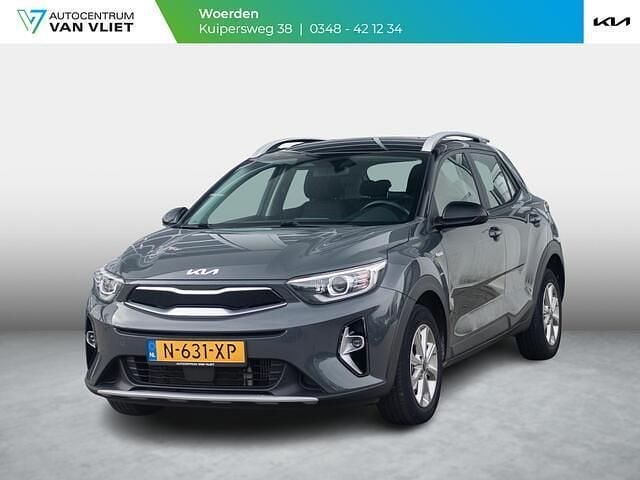 Grijs Gebruikt 2022 Kia Stonic SUV | € 16.890 (Super prijs) - Afbeelding 1/4