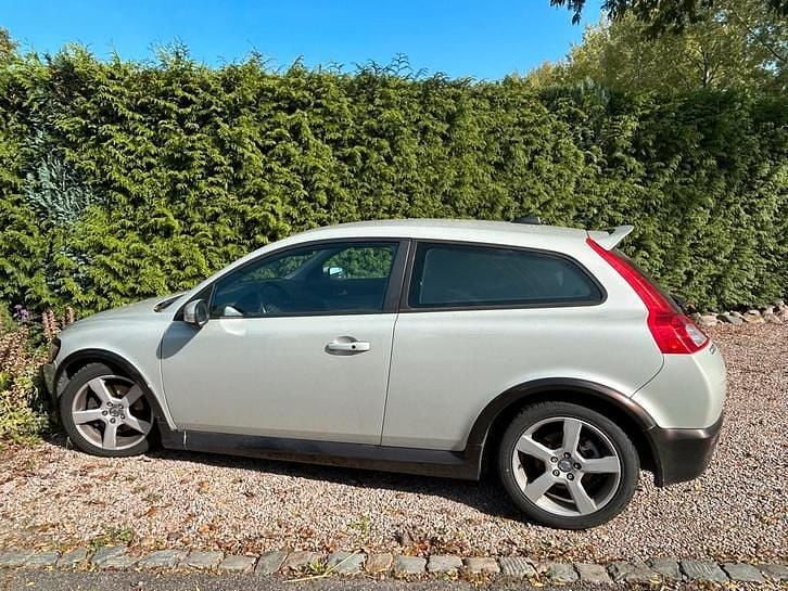 Gebruikt 2006 Volvo C30 Hatchback | € 2.650 - Afbeelding 1/4