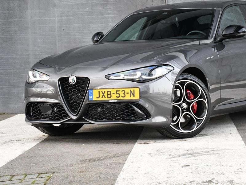 Occasion Alfa Romeo Giulia Veloce 281 PK (206 kW) 2023 Grijs Sedan