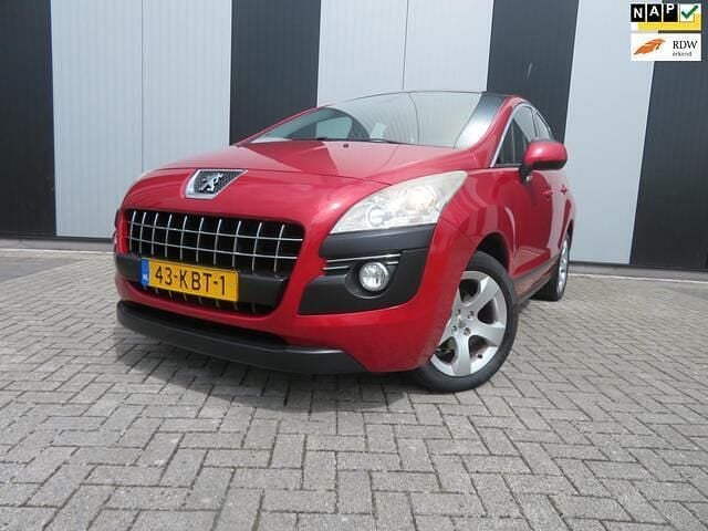 Rood Gebruikt 2009 Peugeot 3008 MPV | € 3.950 (Eerlijke prijs) - Afbeelding 1/4