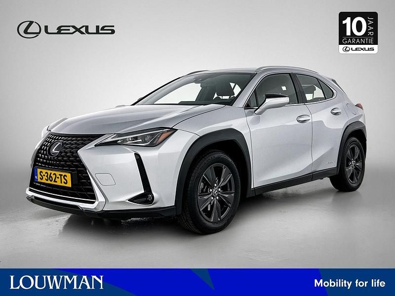 Occasion Lexus UX Executive Line 184 PK (135 kW) 2021 Grijs SUV