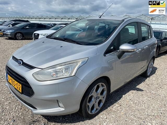 Grijs Gebruikt 2013 Ford B-MAX Titanium MPV | € 2.500 - Afbeelding 1/4