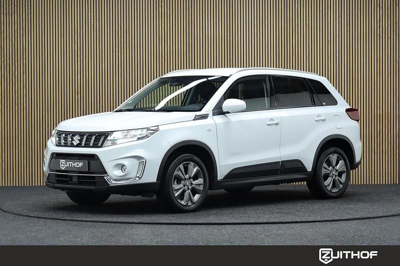 Wit Occasion 2022 Suzuki Vitara SUV | € 25.950 (Eerlijke prijs) - Afbeelding 1/4