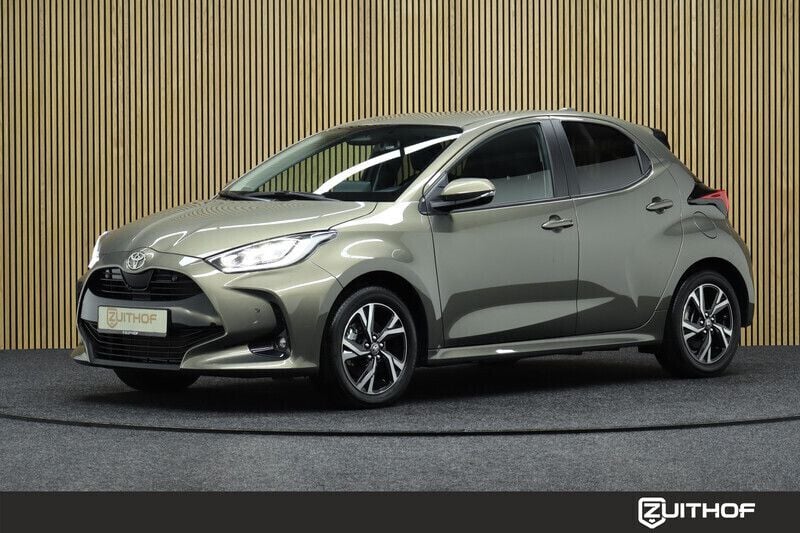 Groen Gebruikt 2024 Toyota Yaris Hybrid Edition Hatchback | € 25.850 (Eerlijke prijs) - Afbeelding 1/4
