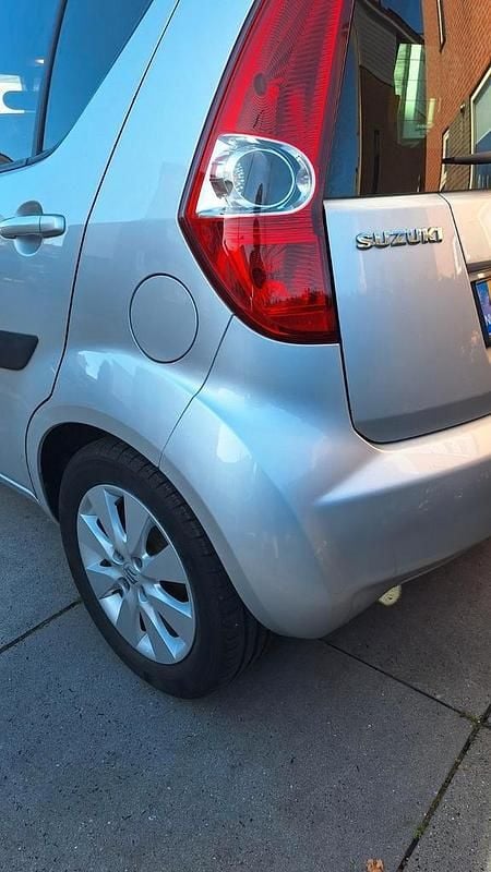 Occasion 2010 Suzuki Splash Hatchback | € 3.100 (Goede deal) - Afbeelding 1/4