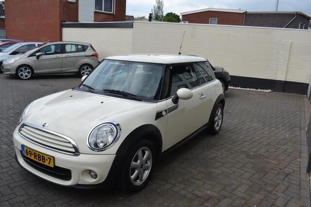 Occasion Mini ONE Business 75 PK (55 kW) 2011 Beige Hatchback