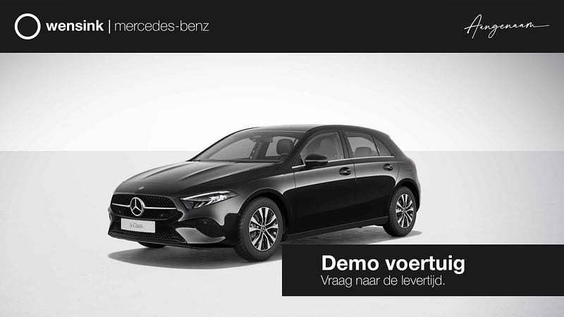 Zwart Gebruikt 2025 Mercedes A180 Edition Hatchback | € 34.850 (Eerlijke prijs) - Afbeelding 1/4