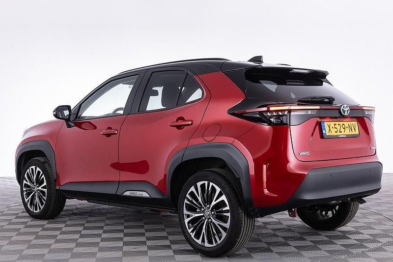 Occasion Toyota Yaris Cross Executive 93 PK (68 kW) 2024 Rood SUV