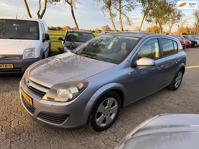 Grijs (metallic) Occasion 2004 Opel Astra Sport Hatchback | € 950 (Super prijs) - Afbeelding 1/4