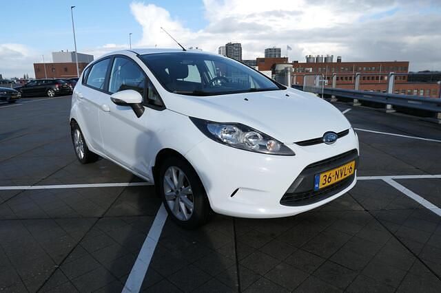 Occasion Ford Fiesta Limited 60 PK (44 kW) 2010 Wit Hatchback